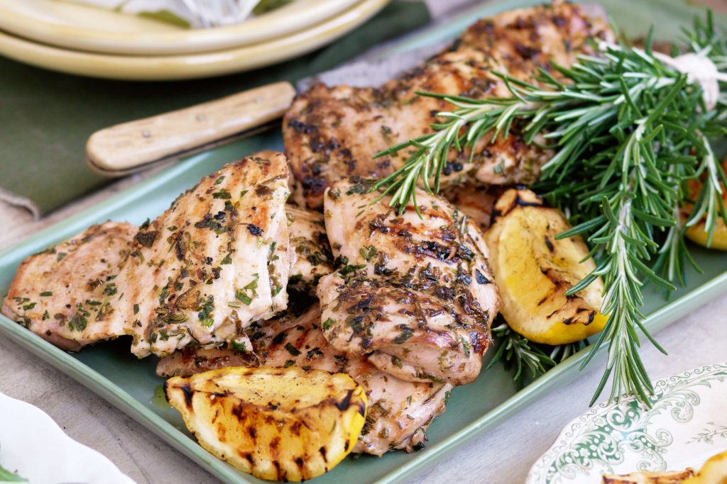 Lemon herb grilled chicken: Light and zesty