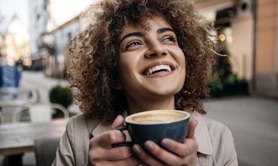 How to remove coffee stains from teeth: A detailed guide