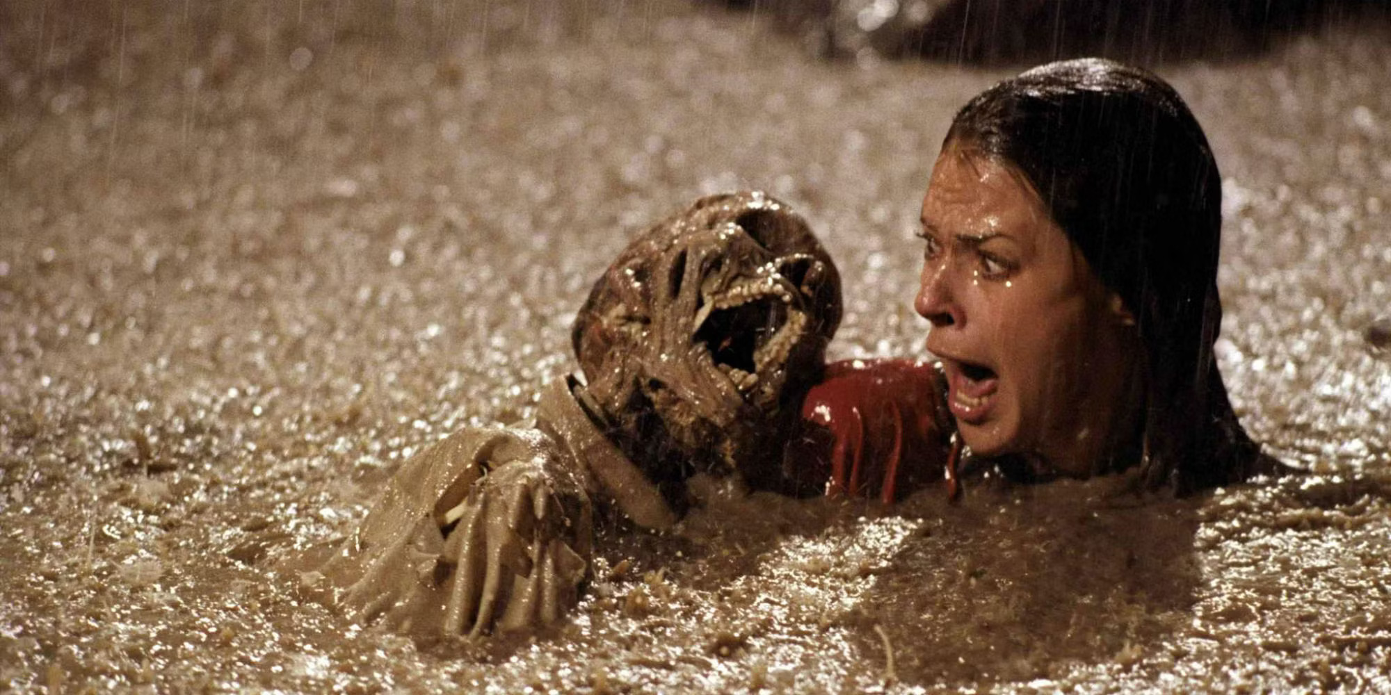 The 1982 movie poltergeist used real skeletons as - tymoff