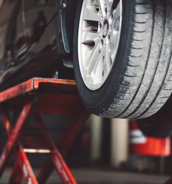 How do tires hold up a car and not break?