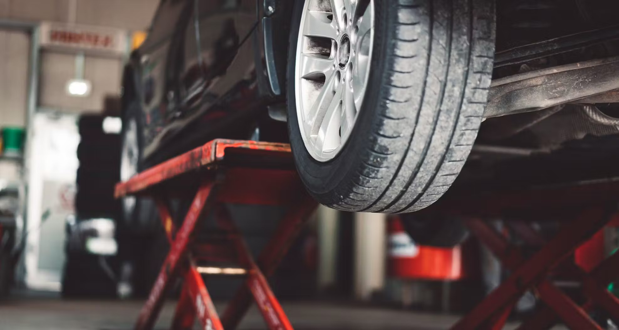 How do tires hold up a car and not break?