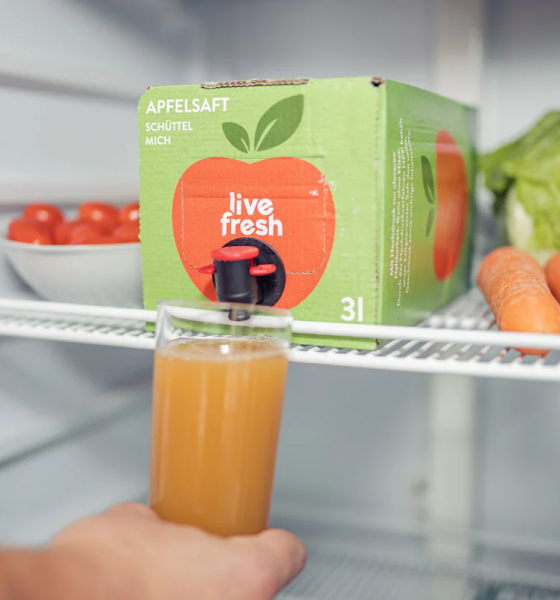 How long does apple juice last in the fridge?