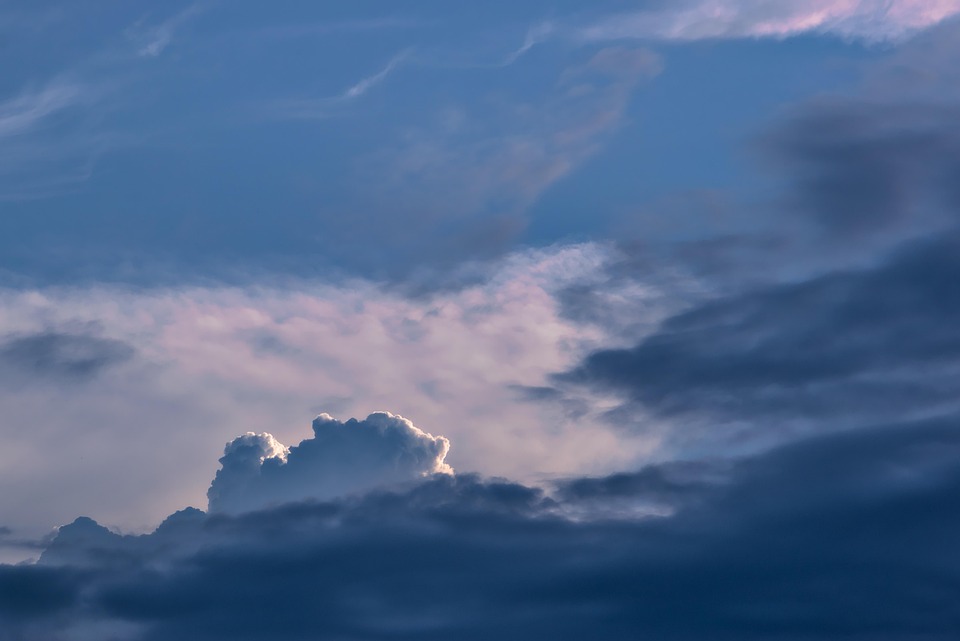 Understanding Cloud Gaming: A Comprehensive Overview Understanding Cloud Gaming: A Comprehensive Overview